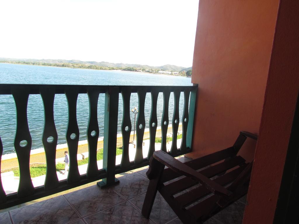 Hotel Mirador Del Lago Flores Zewnętrze zdjęcie